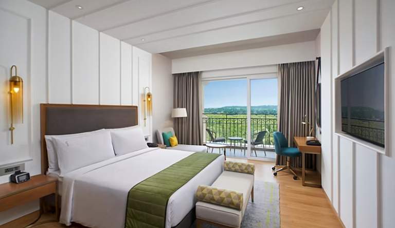 Holiday Inn Goa Candolim Guest Room